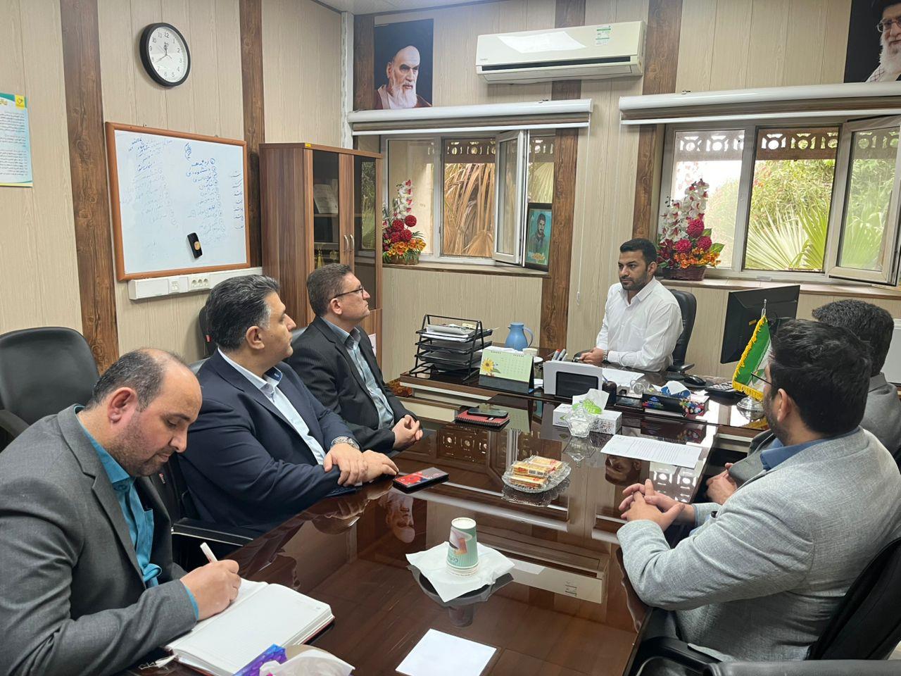 بازدید مدیر صندوق بازنشستگی کشوری خوزستان و رئیس شرکت بیمه دانا شعبه اهواز از بیمارستان‌های دولتی اهواز